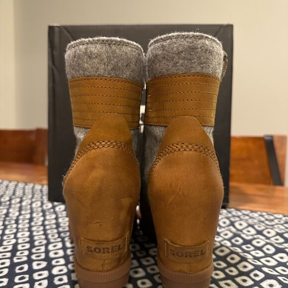 RARE!! Sorel Lexie Wedge Rain Boot (NWT) - Picture 6 of 9